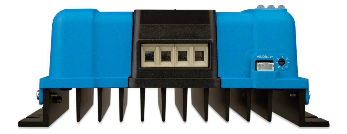 Regolatore MPPT Victron • 150 V / 45 A — vista frontale